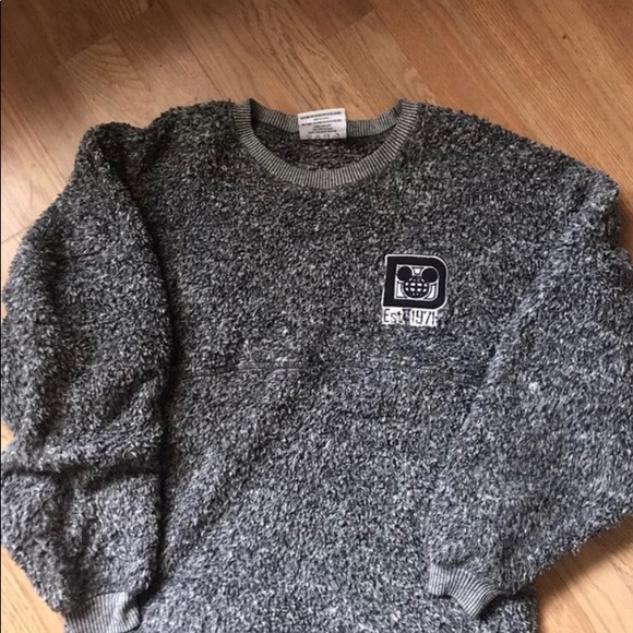 SOLD ‼️ Walt Disney world Sherpa jersey Disneyland - Picture 2 of 3